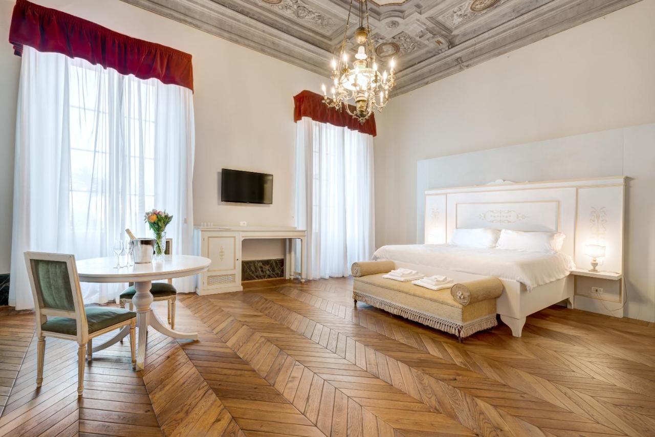 Palazzo D'Oltrarno - Residenza D'Epoca Bed & Breakfast Florence Exterior photo